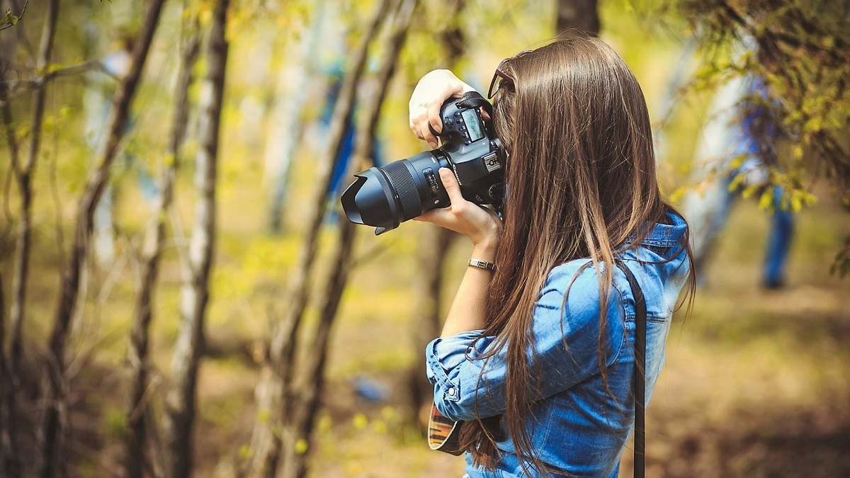 Cum să îți îmbunătățești creativitatea în fotografie de stradă